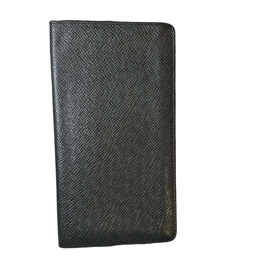 Louis Vuitton Brazza Wallet with COA (176)
